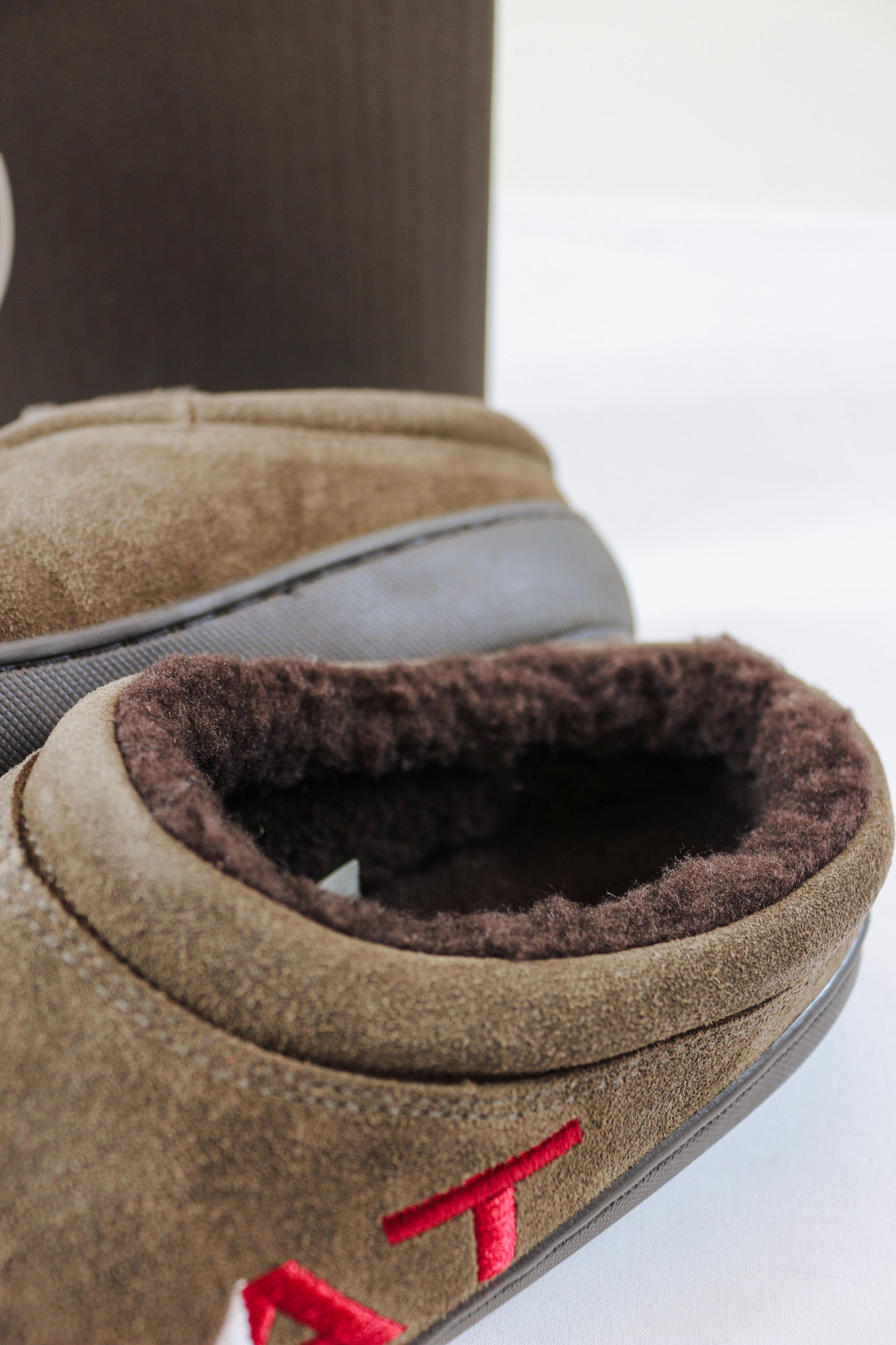 Men's Stone Brown Ariat Slippers