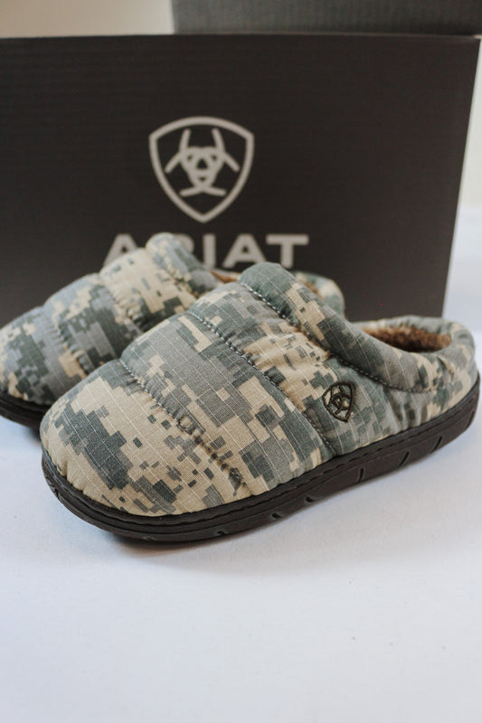 Boy's Camo Crius Clog Ariat Slipper