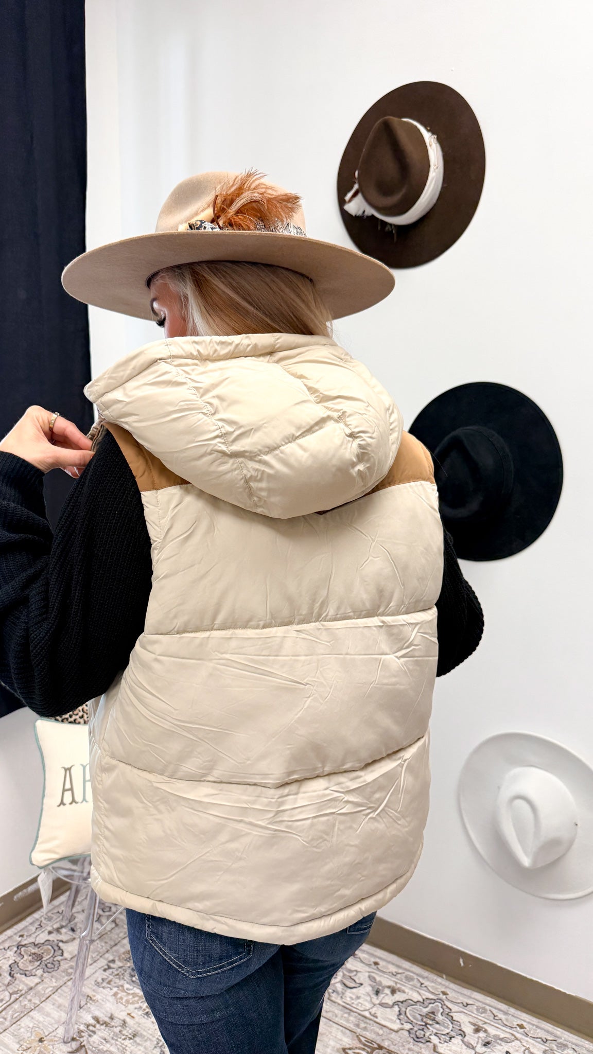 Women's Ariat Oyster Grey Frontier Puffer Vest