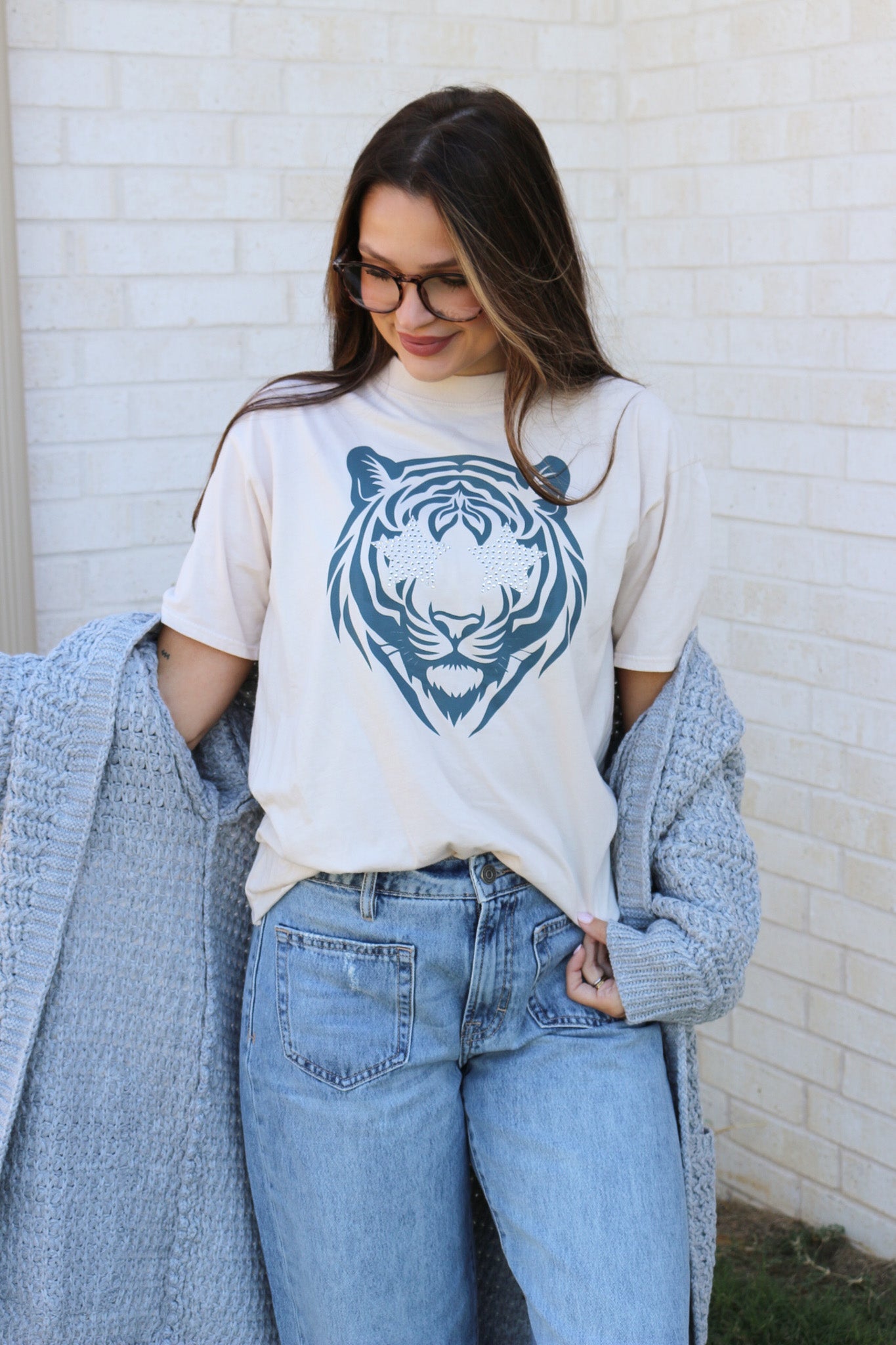 Tiger Star Eyes Cream Graphic Tee