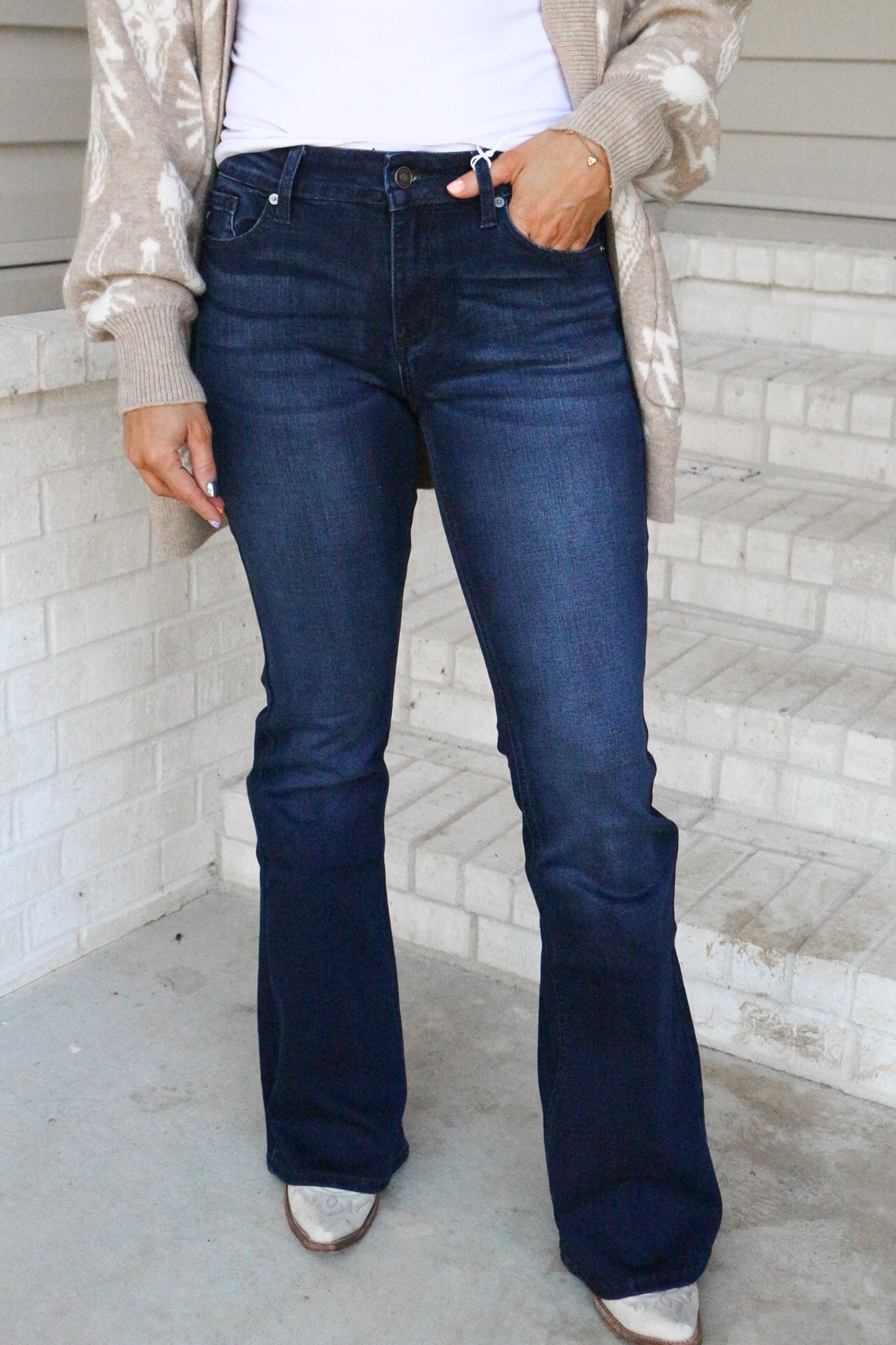 The Dayton Dark Wash Flare Jean By Kancan