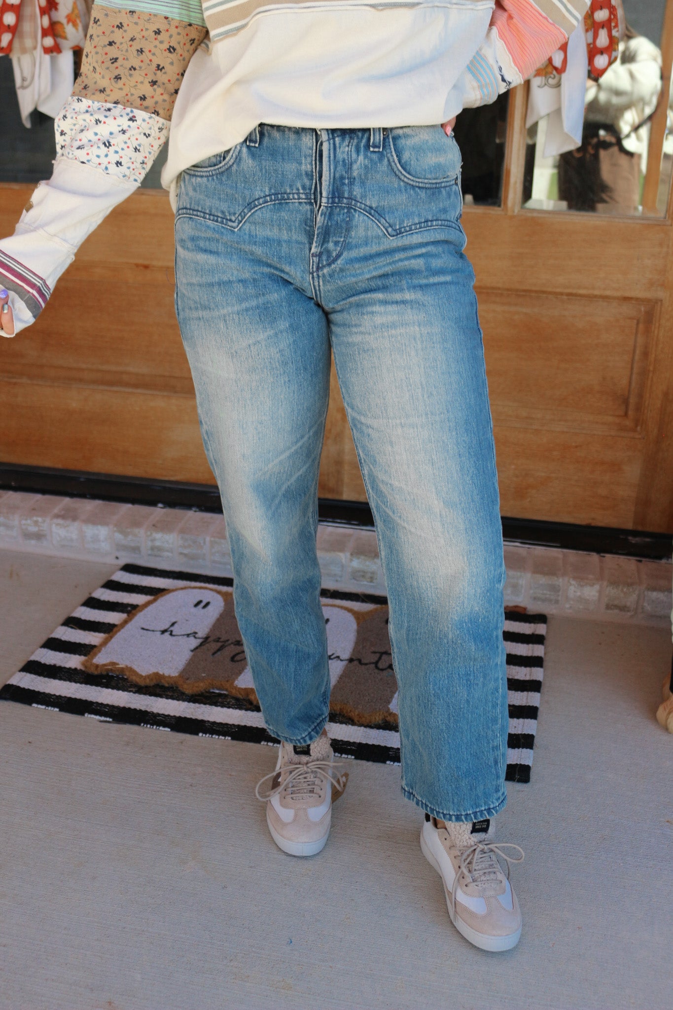 Ariat Ultra High Rise Cheyenne Yoke Tomboy Straight Leg Jean