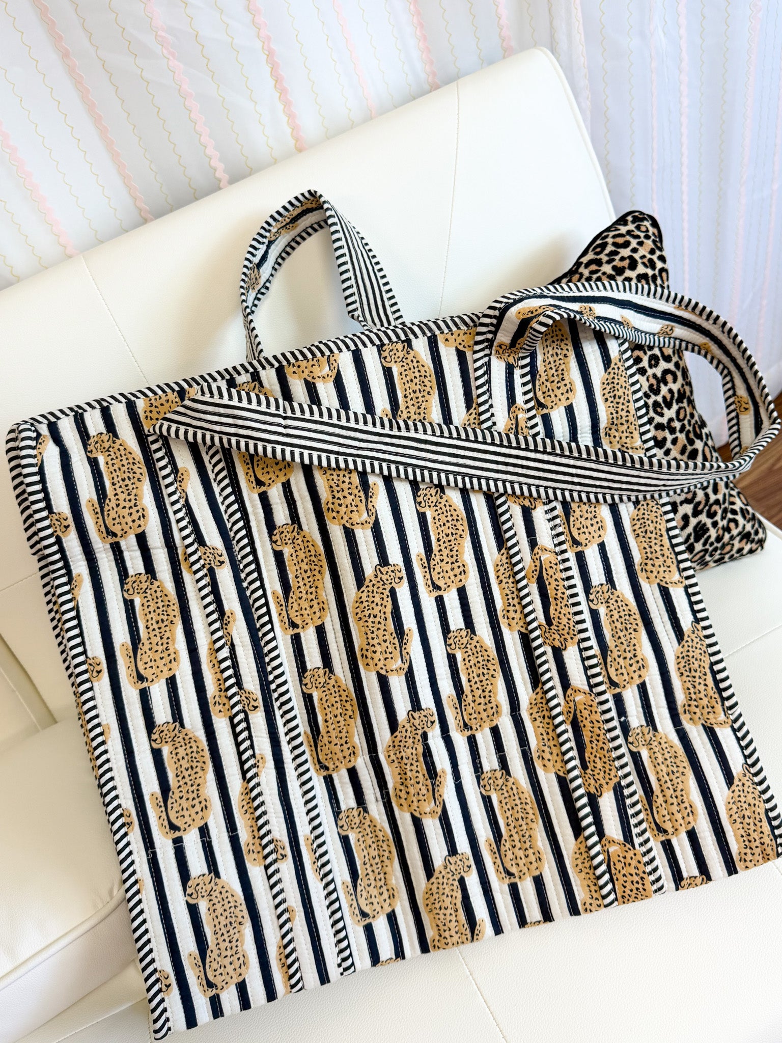 Pattern Quilted Tote Bag