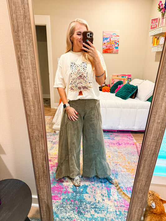 Camo Dotted Christmas Tree Ivory Tee