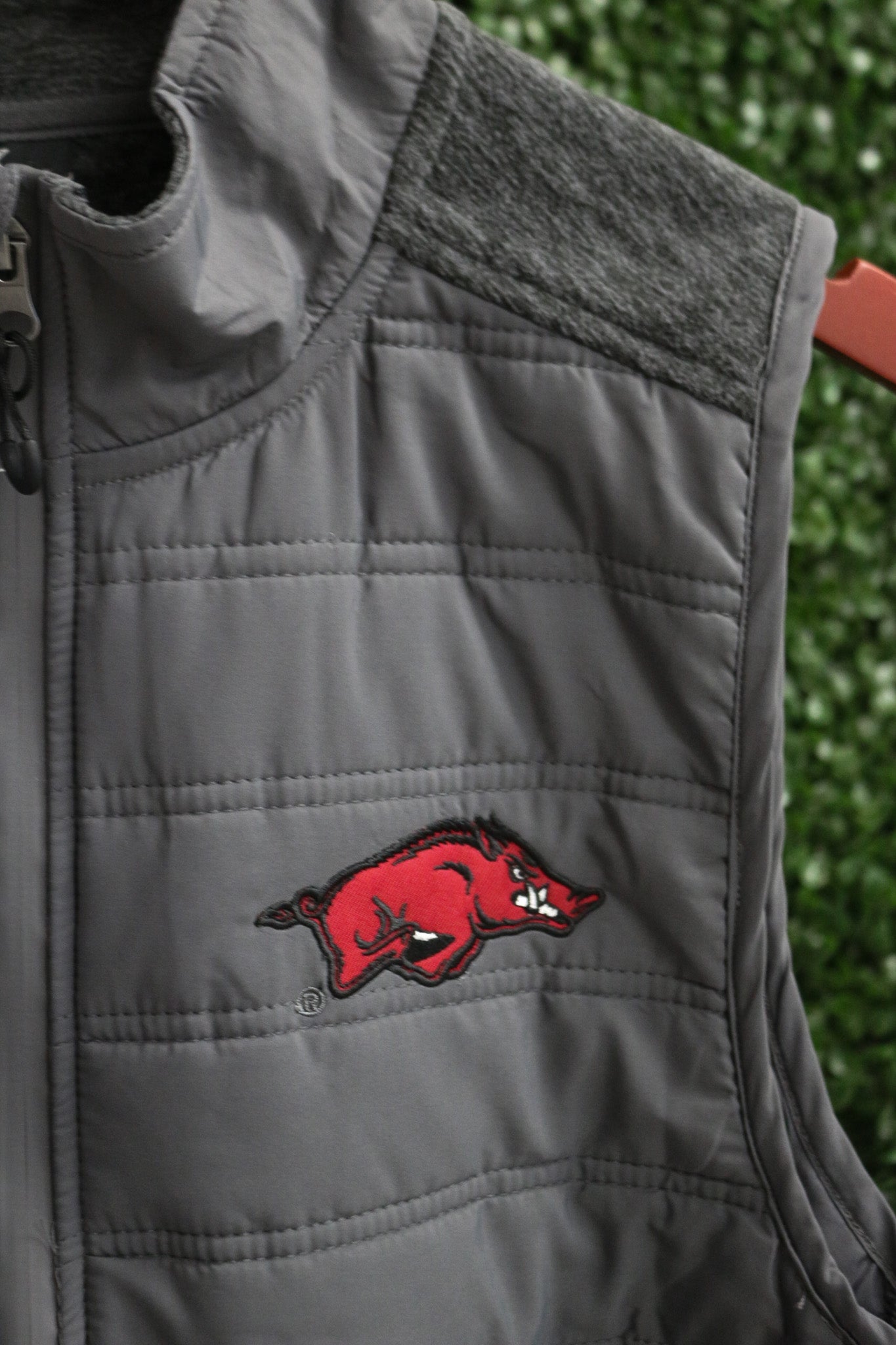 Men's Charcoal Arkansas Razorback Puffer Vest