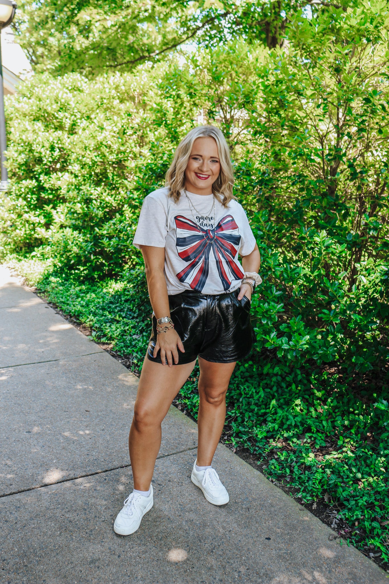 Game Day Bow Arkansas Oatmeal Graphic Tee