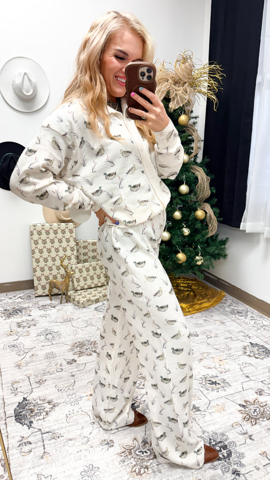 Fly Away Mallard Cream Sweater Pants