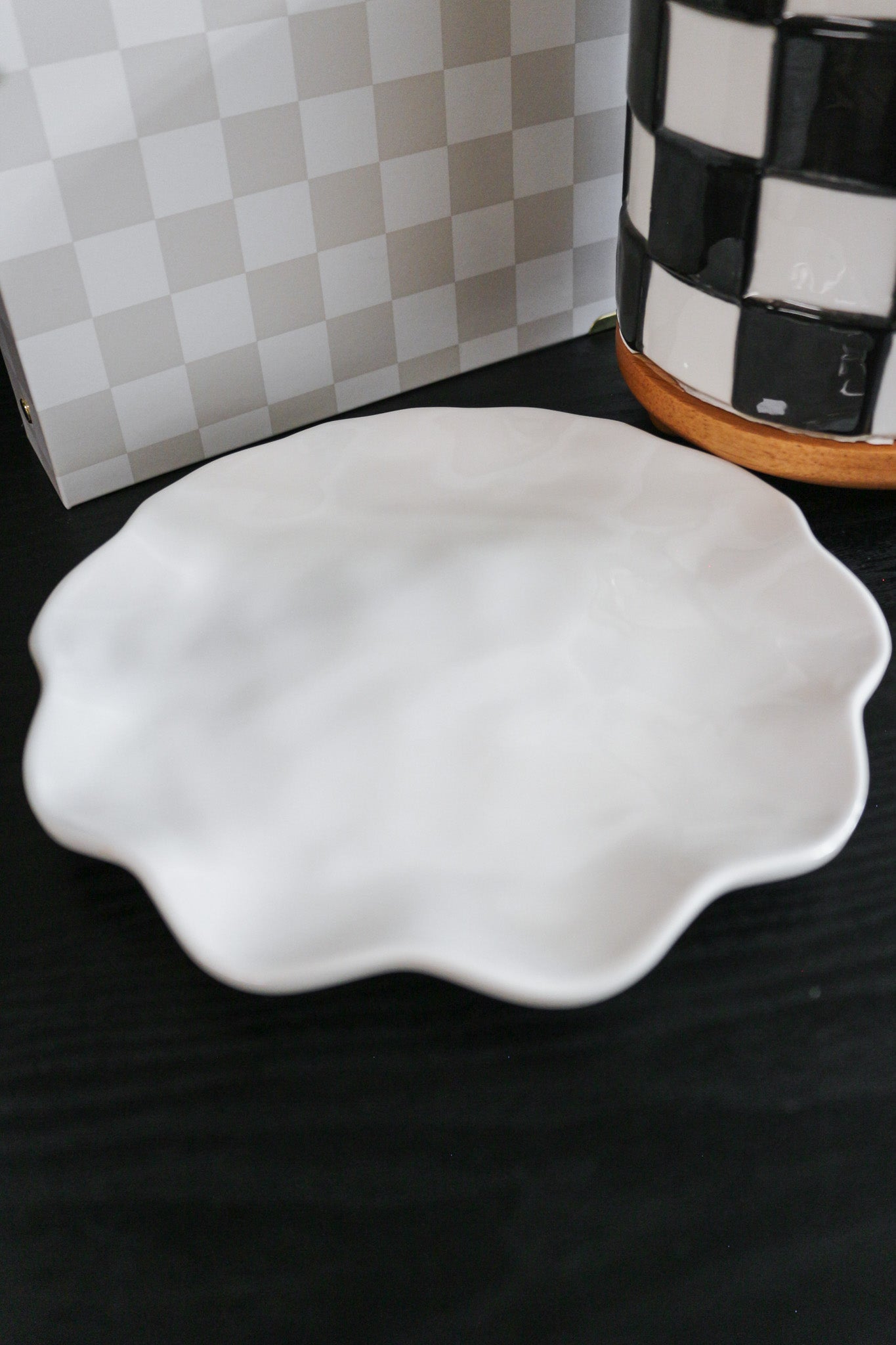 White Ruffle Melamine Tray