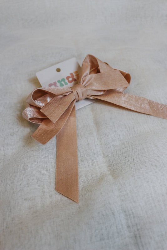 Lily Blush Hair Bow