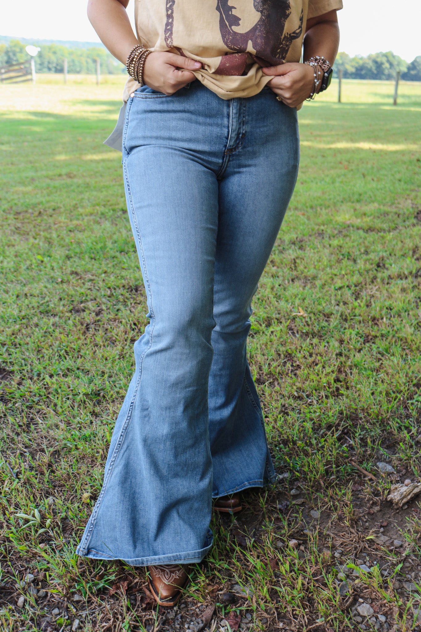 Wrangler X Lainey Wilson Daydream Denim Flares