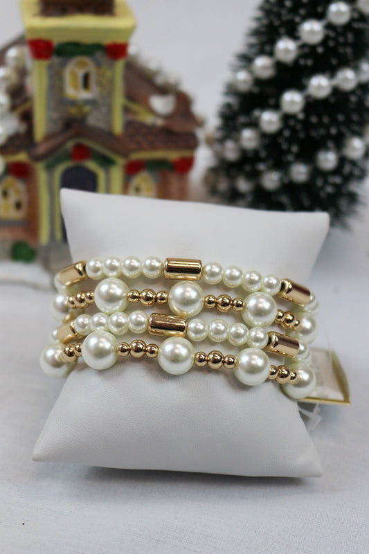 Water Resistant Set Of 4 Pearl Gold Beaded Bracelets