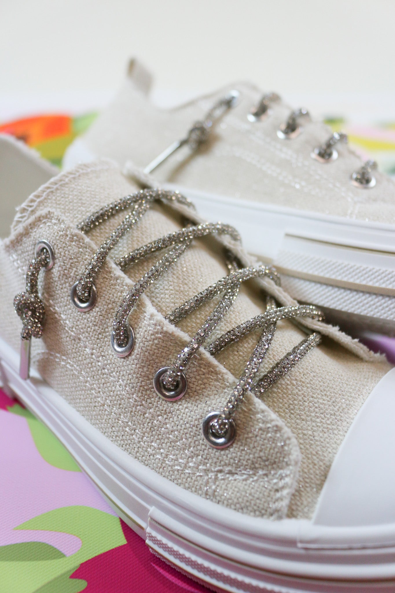 Aman Natural Sparkle Lace Sneaker