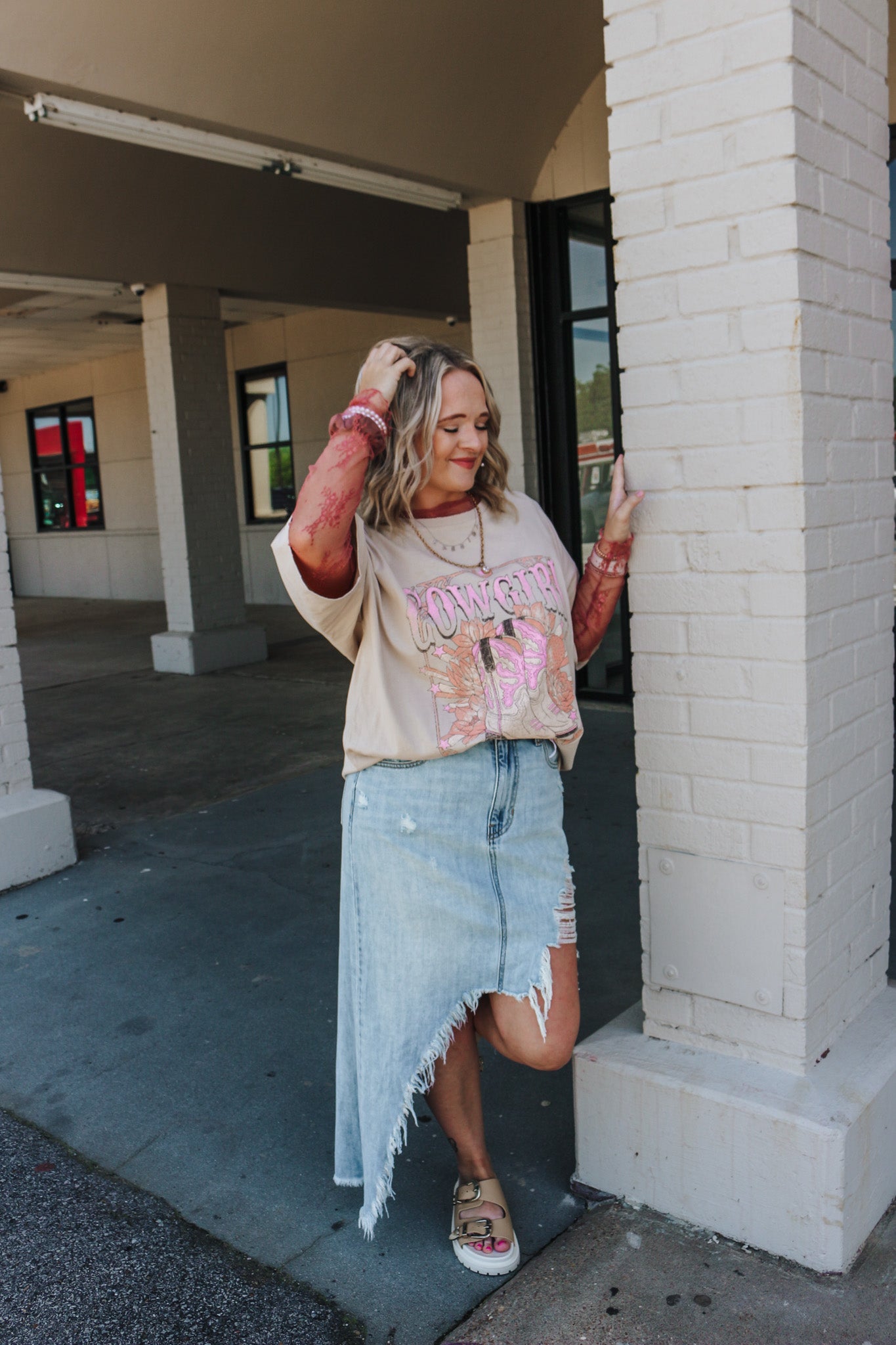 Cowgirl Floral Boots Beige Graphic Tee