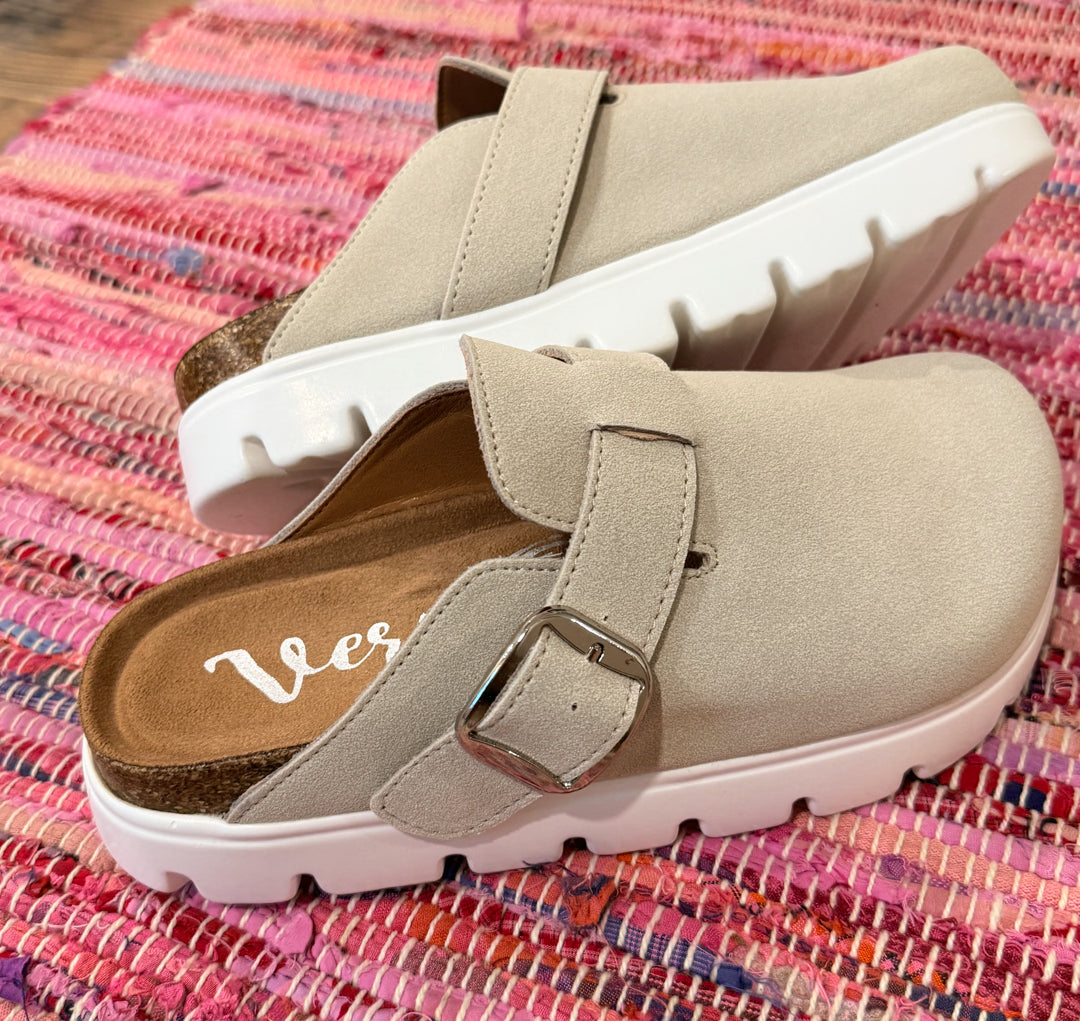 Riley Very G Platform Slip On Shoe - 2 Colors – Dales Clothing Inc