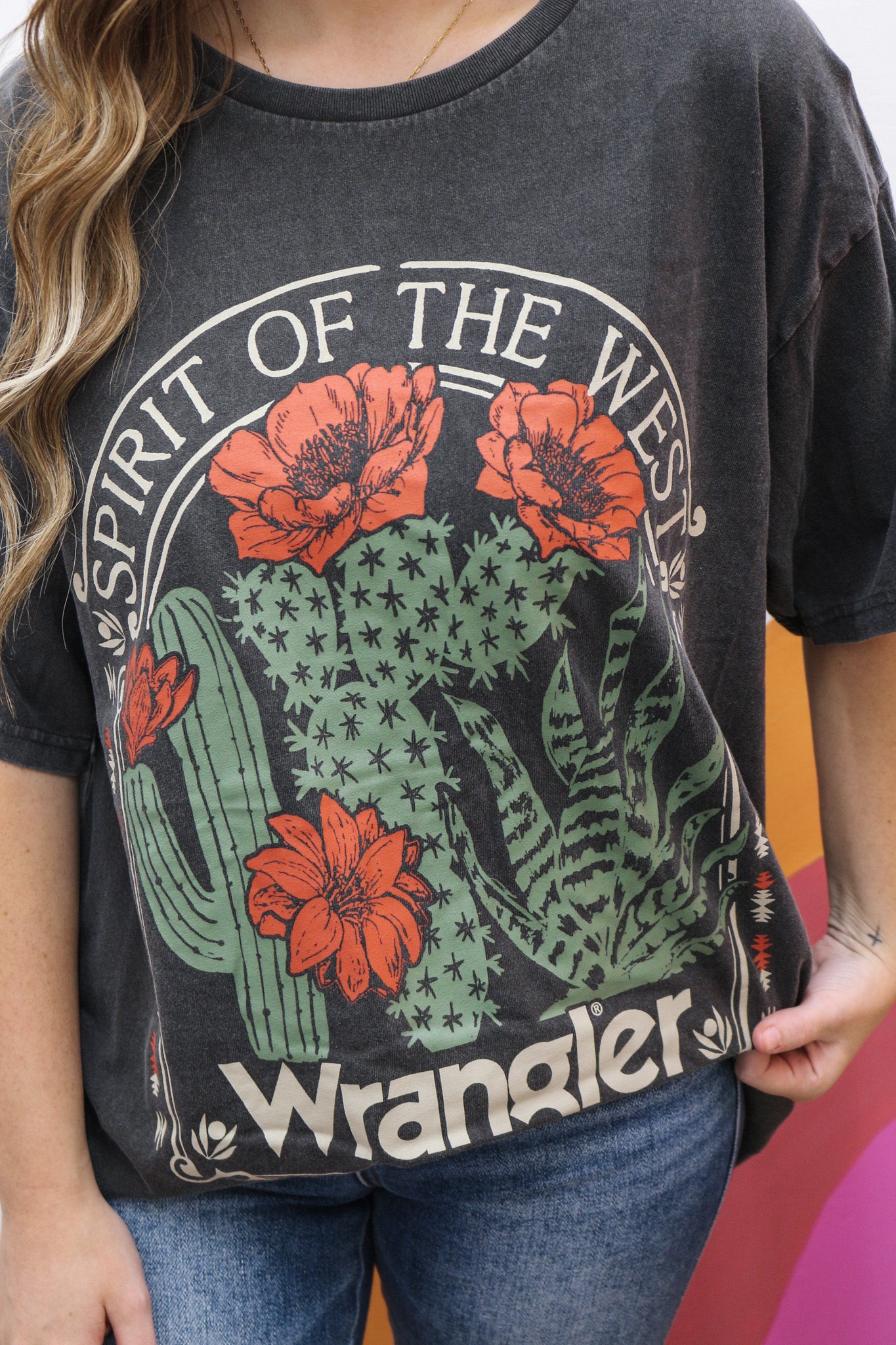 Women's Wrangler Western Rose Graphic Tee- Charcoal Grey