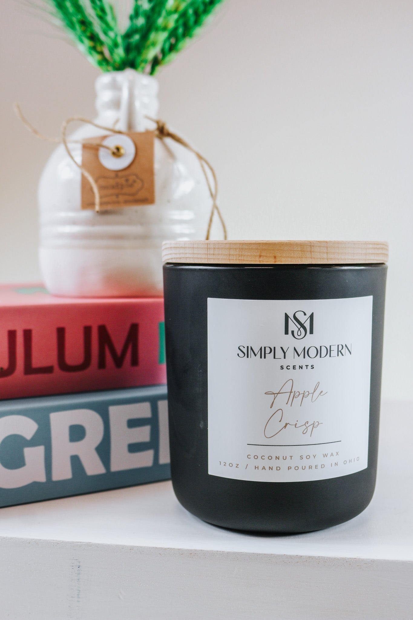 Simply Modern Candle - 4 Scents