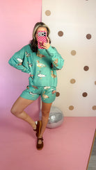 Mallard sea green set, mirror selfie standing on one leg