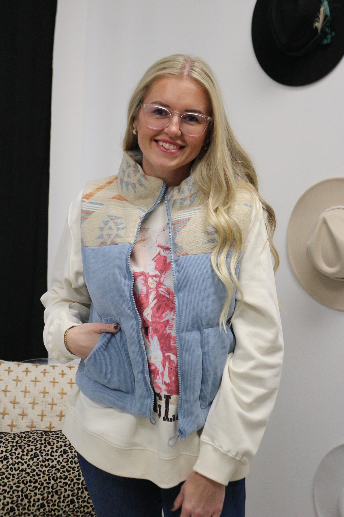 Women's Wrangler Painterly White Graphic Crew Sweatshirt