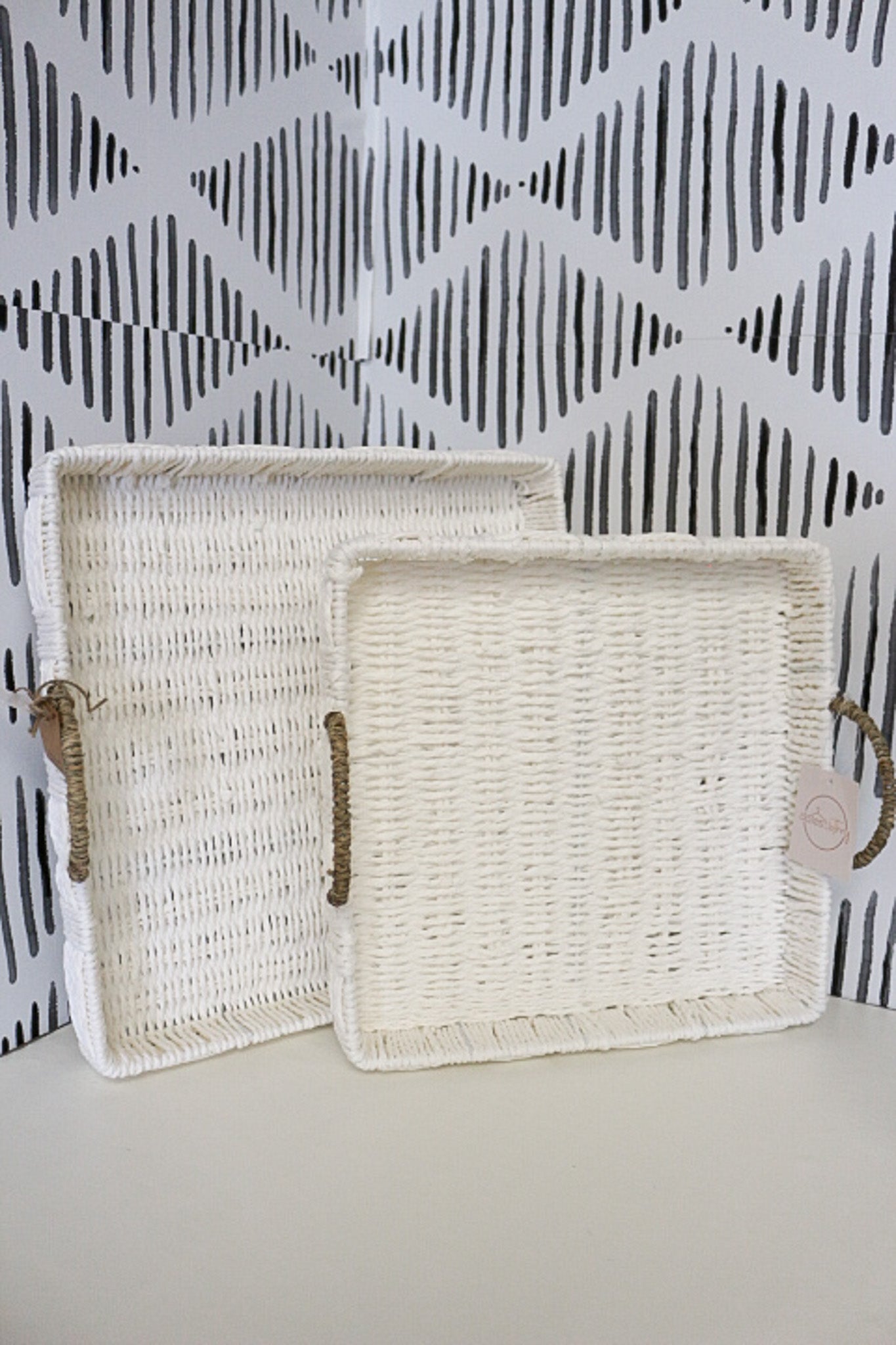 White Woven Tray -2 Sizes