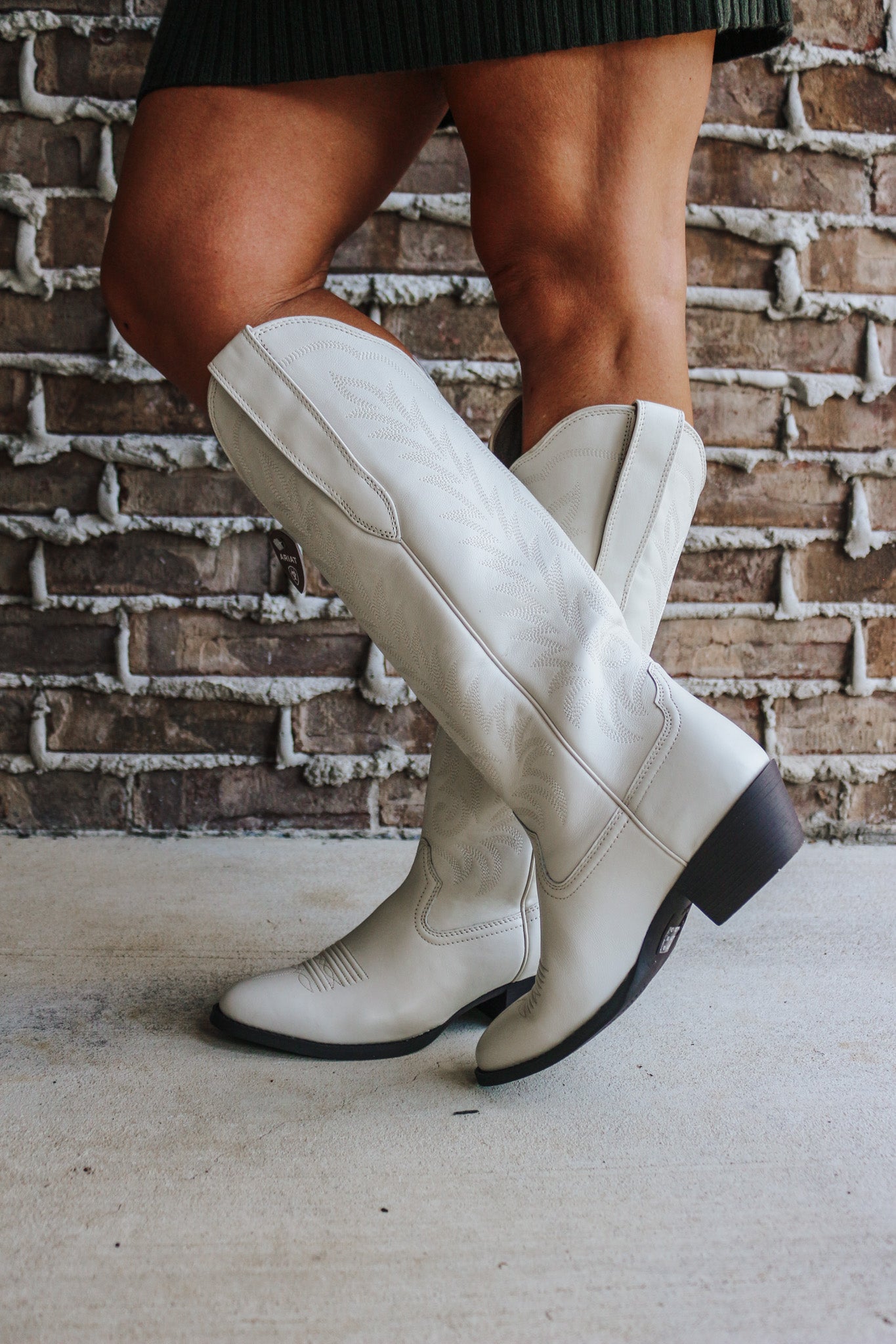 Women's Ariat Heritage White Western Boot