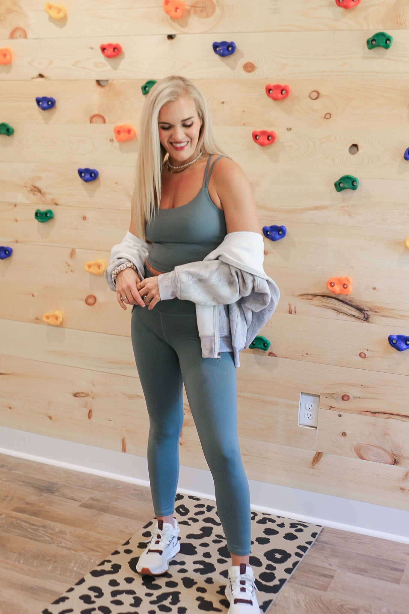 Venice Cloud Eldergreen Light Contour High Waisted Leggings