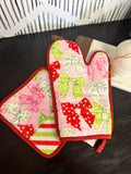 Christmas Oven Mitt and Pot Holder
