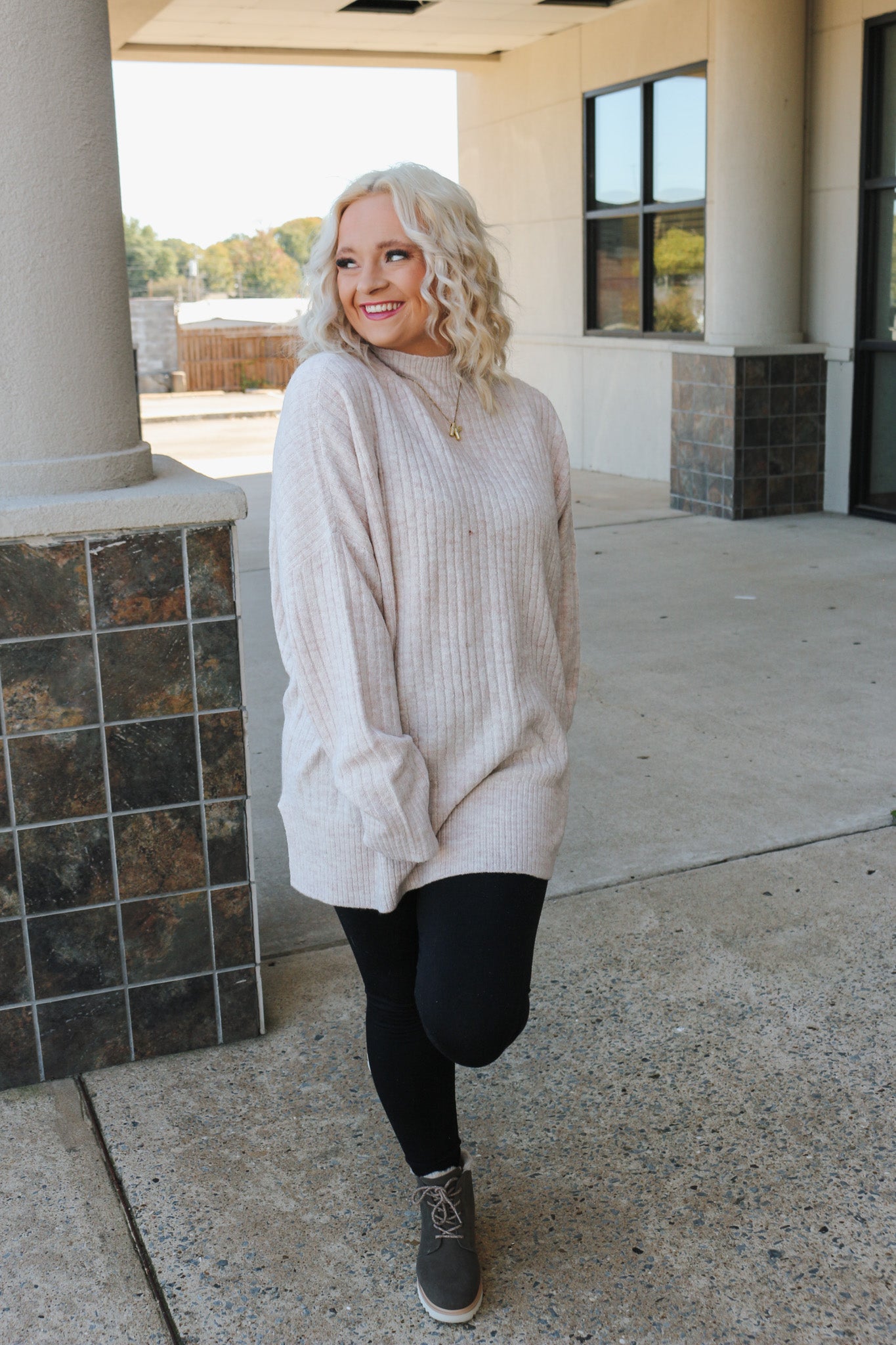 Milo Ribbed Cream Onesize Sweater