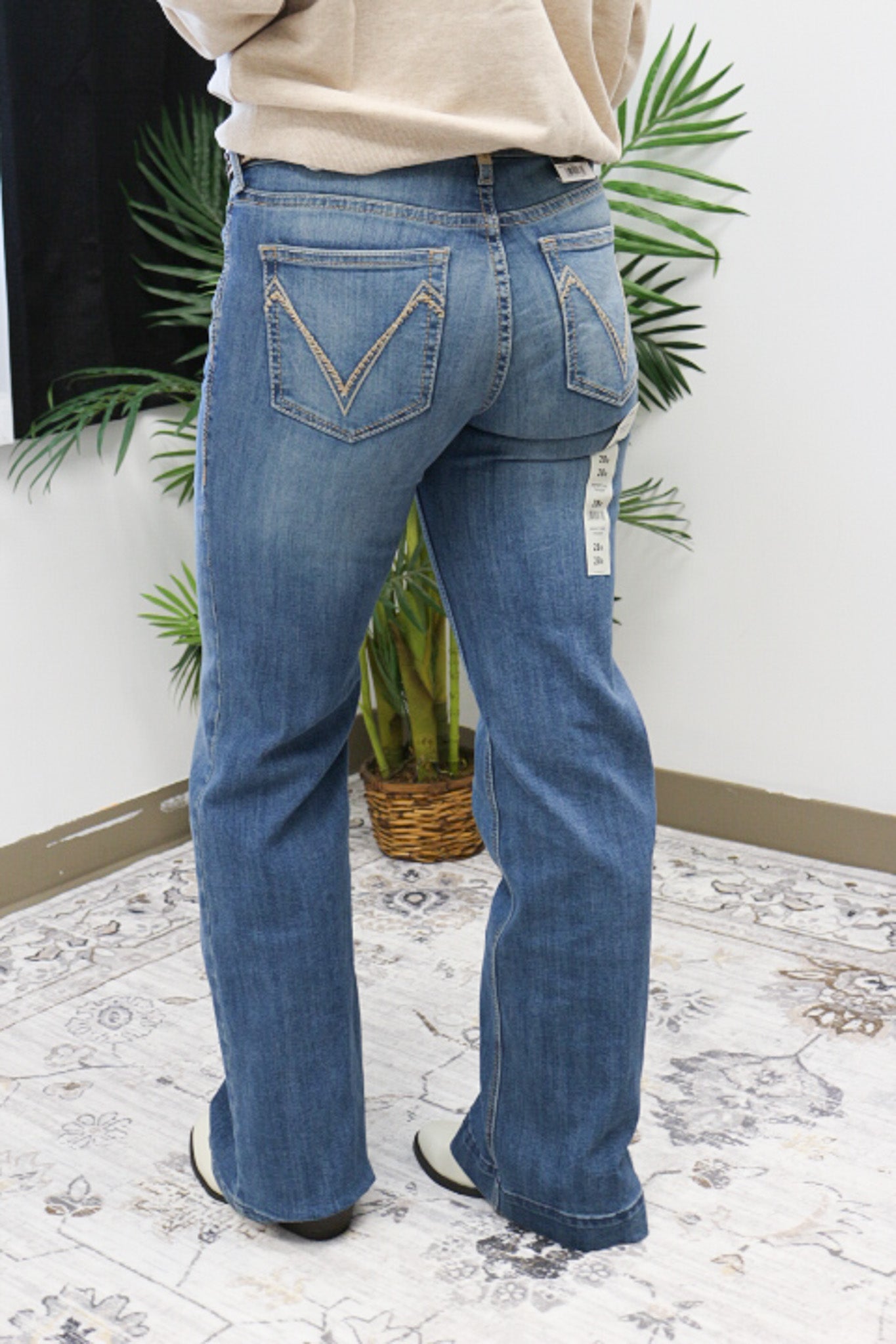 Isabelle Wide Leg Ariat Jeans