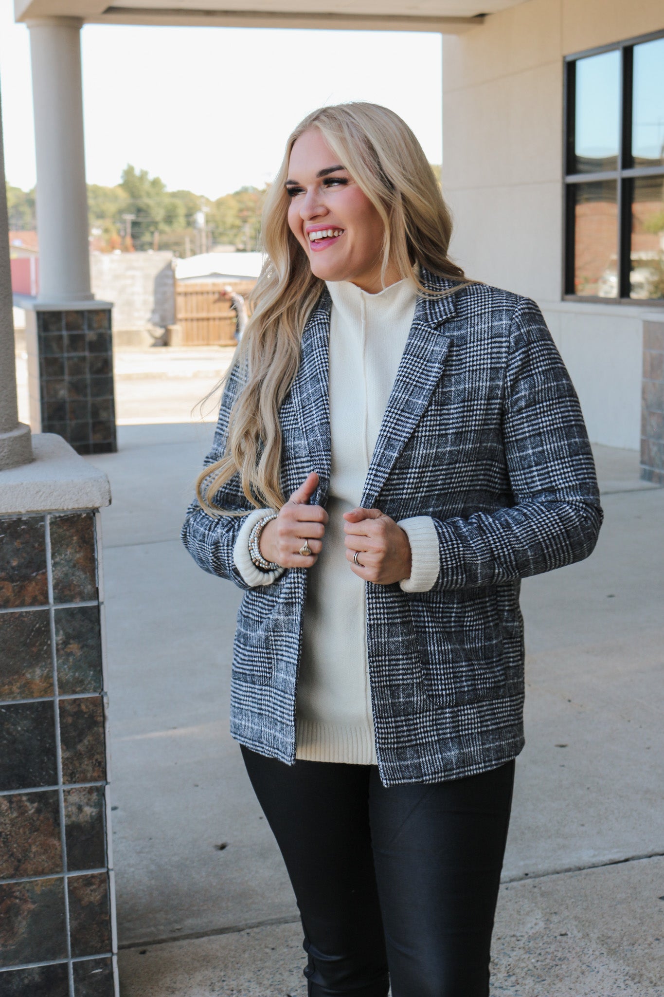 Giving Orders Plaid Bynes Blazer -2 Colors