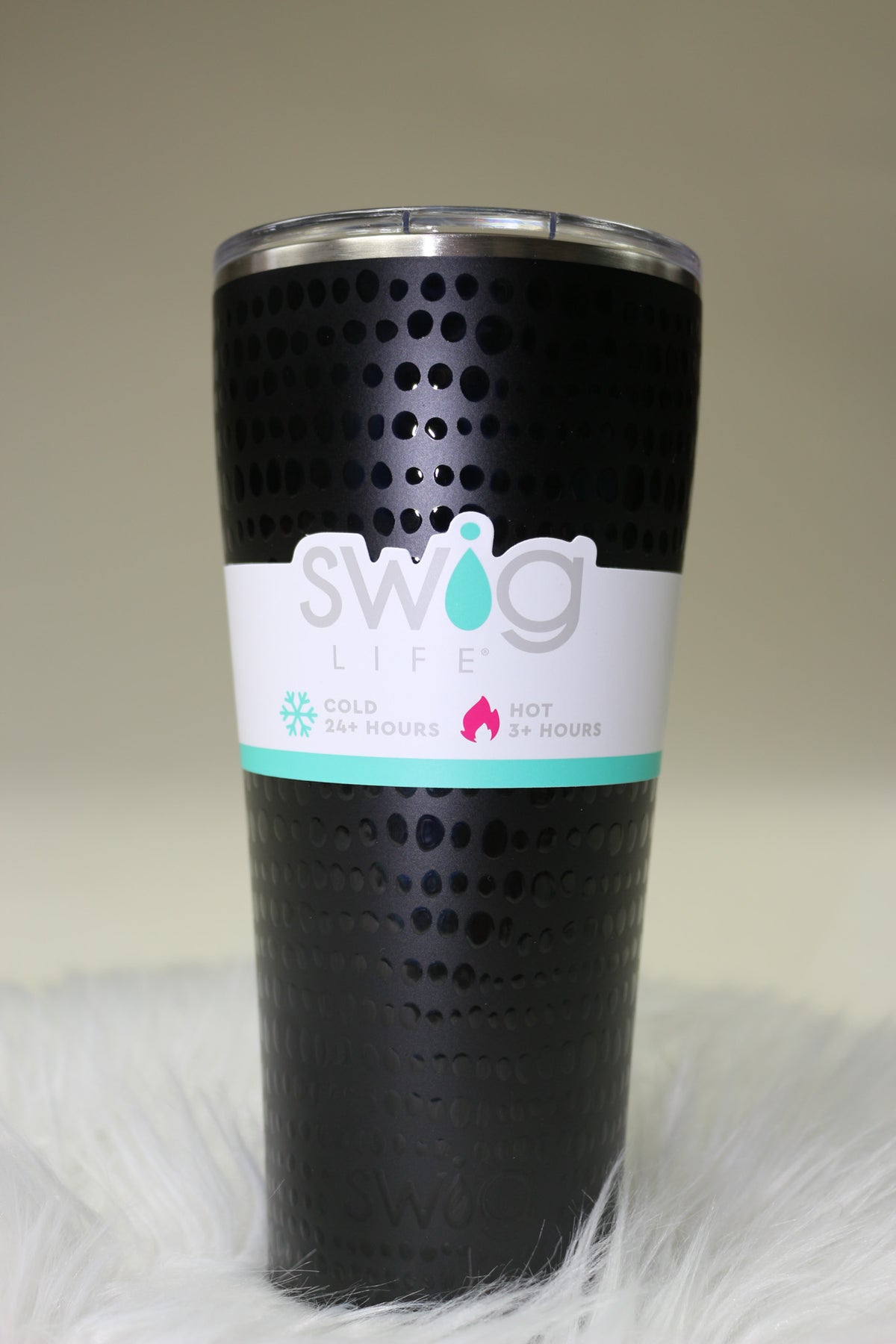 Black Dotted 32oz SWIG Tumbler – Dales Clothing Inc