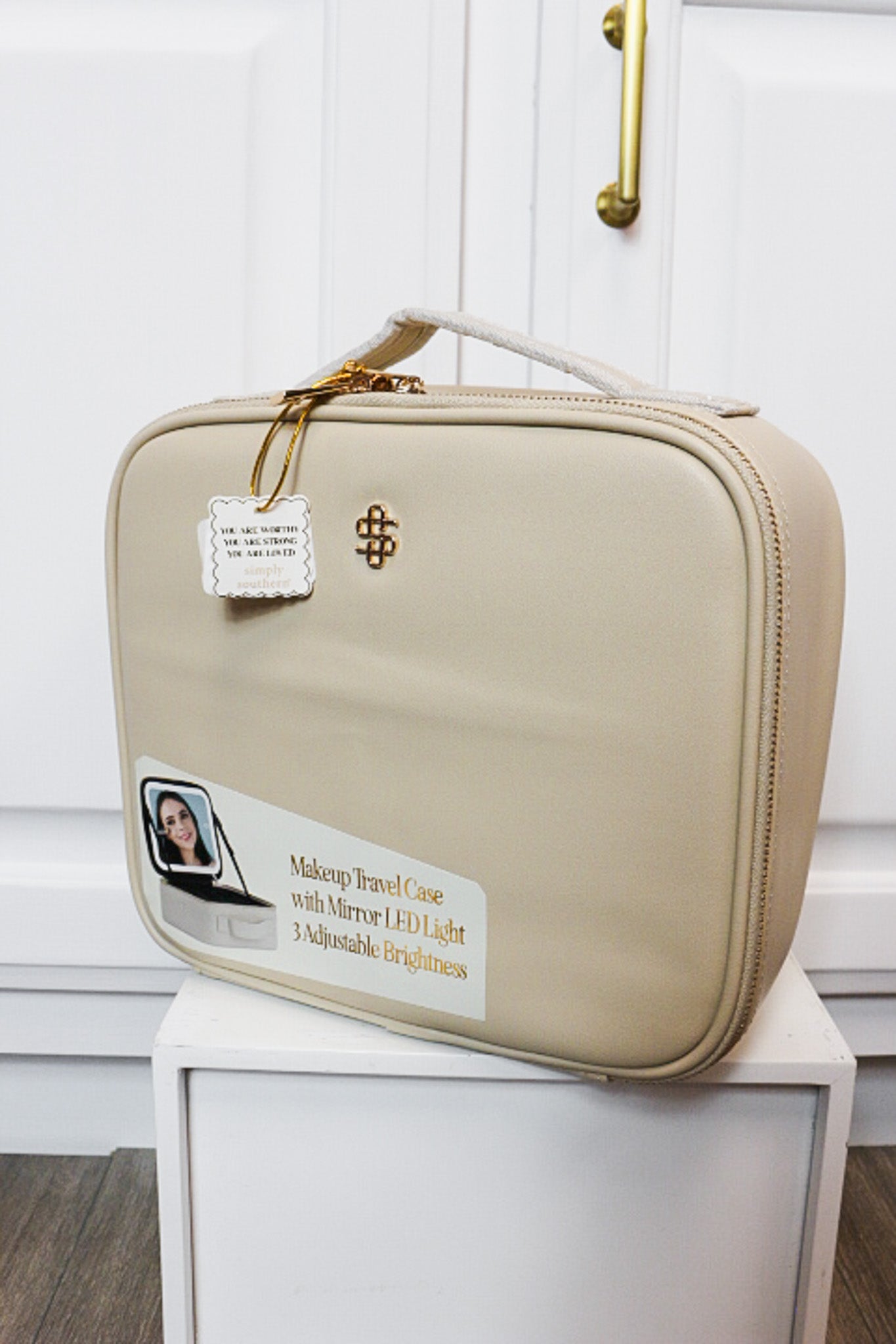 Leather LED Mirror Travel Bag -3 Colors