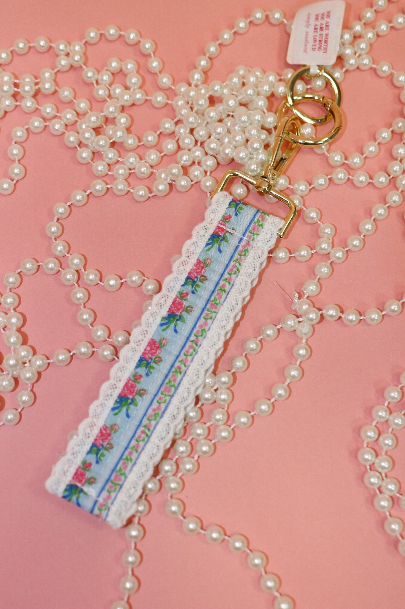 Lace pattern keychain