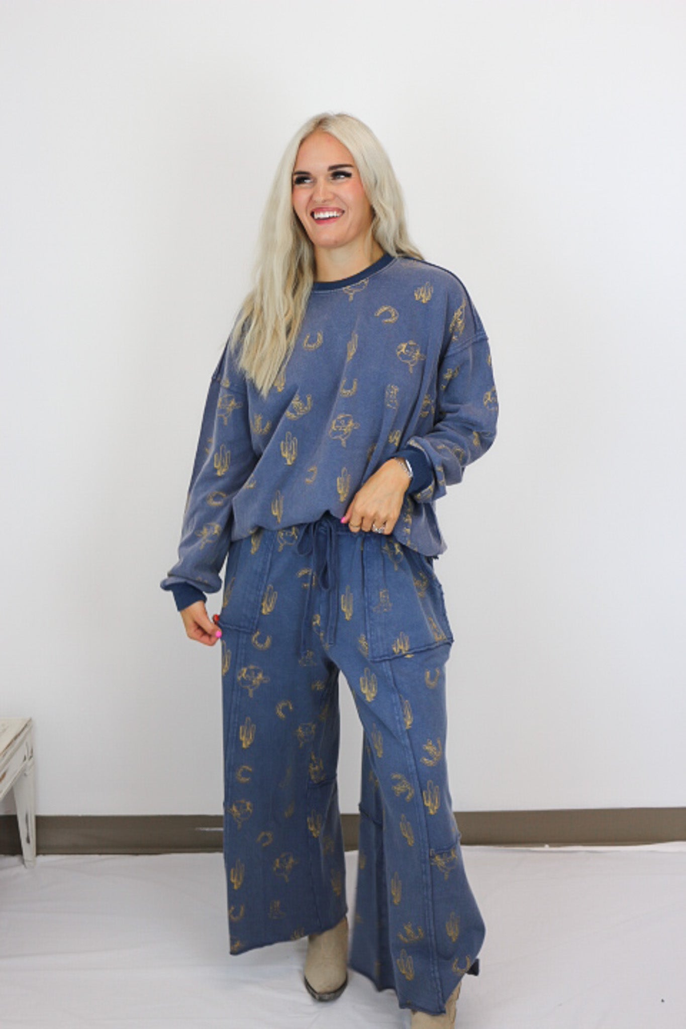 Barn To Brunch Western Sweatshirt -2 Colors