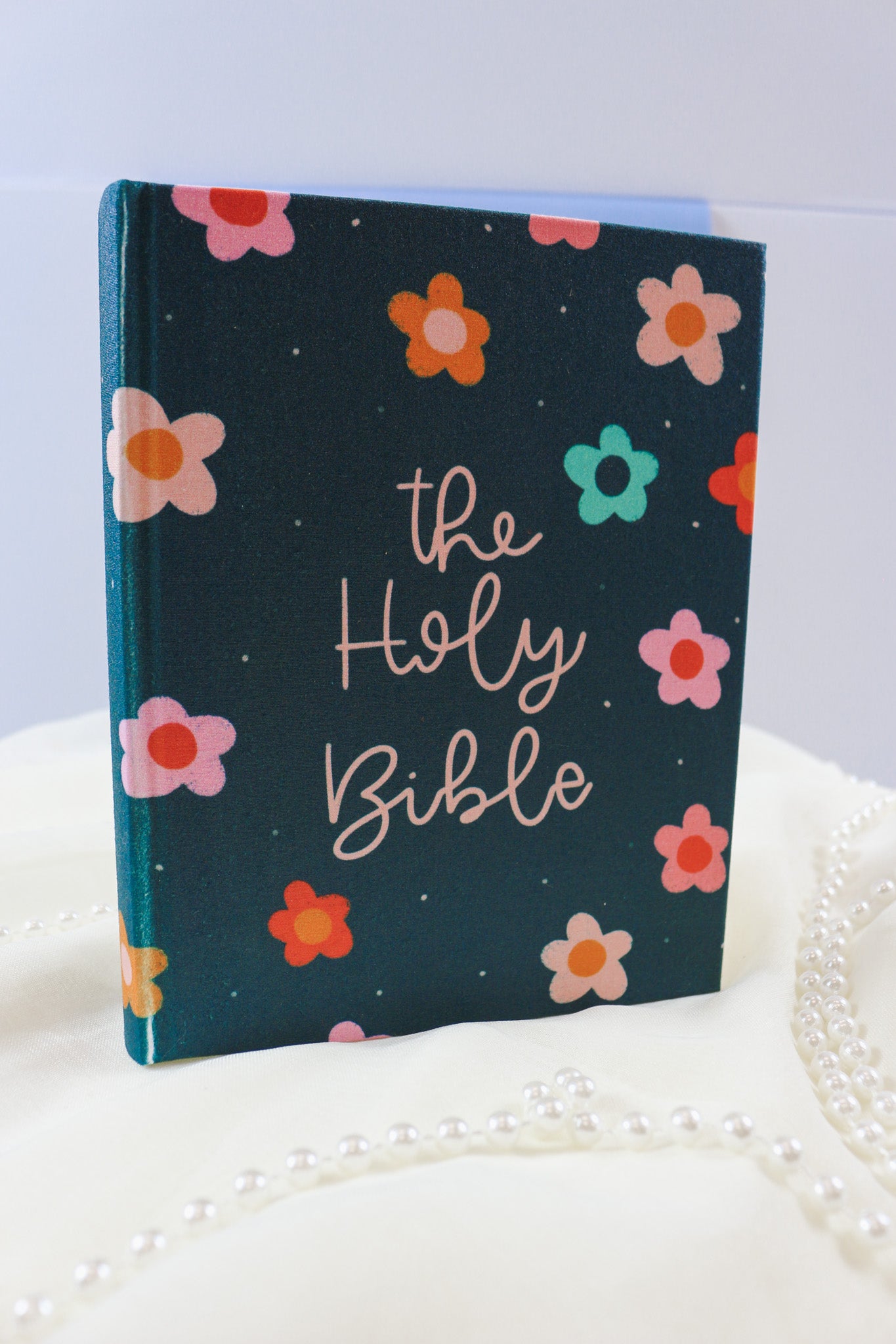 Retro Daisy Esv Journaling Bible