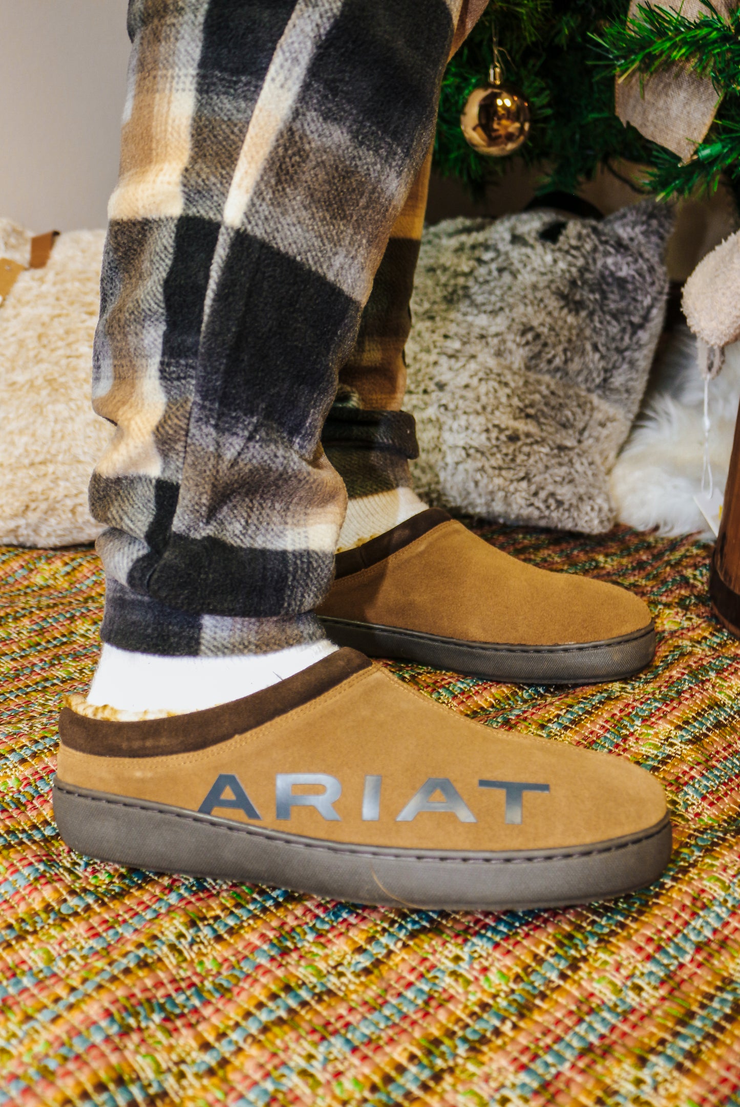 Hashbrown Ariat Logo Hooded Clog Slippers