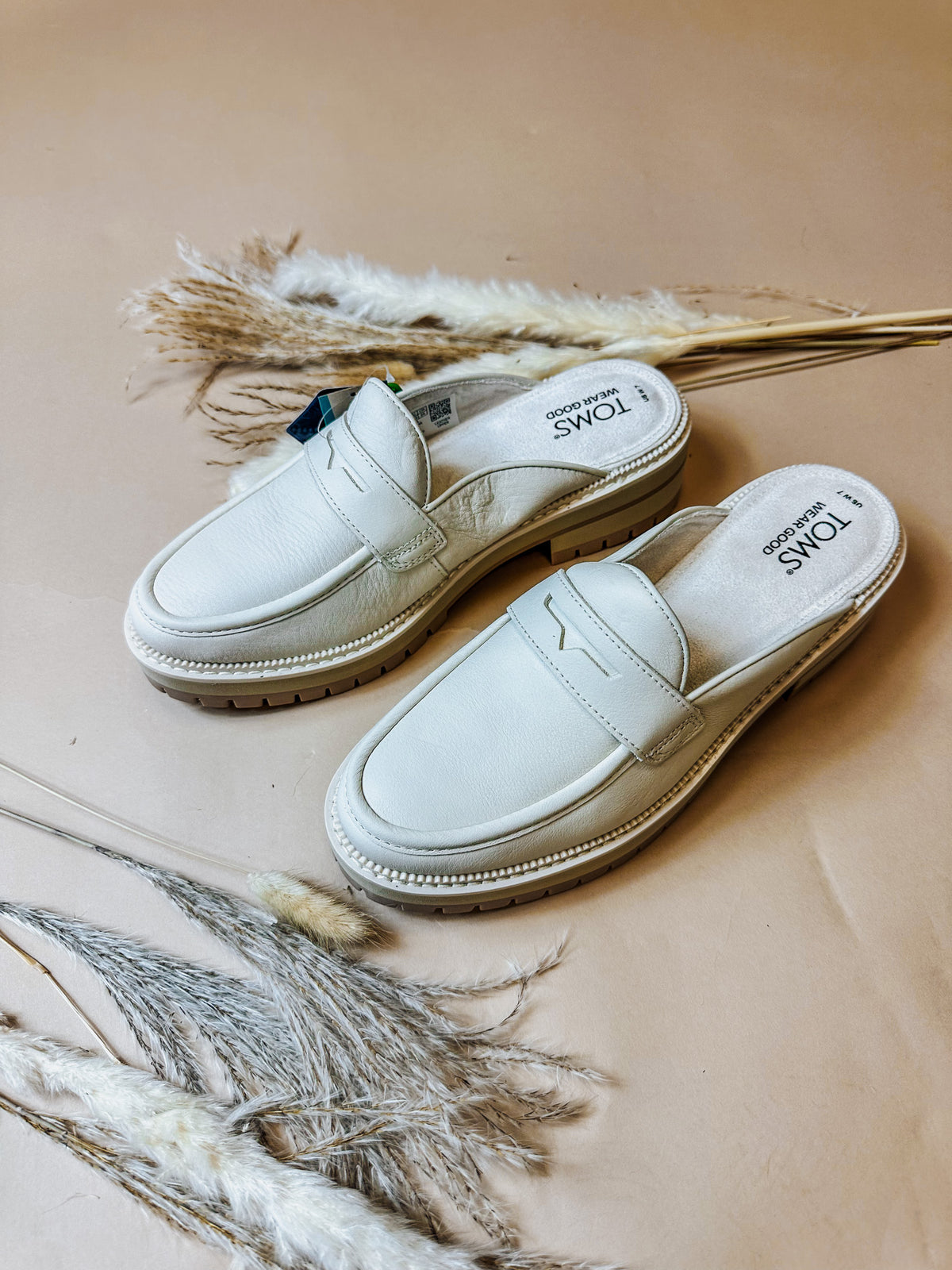 Women Cara Mule Light Sand Leather Loafer By Toms size 6.5