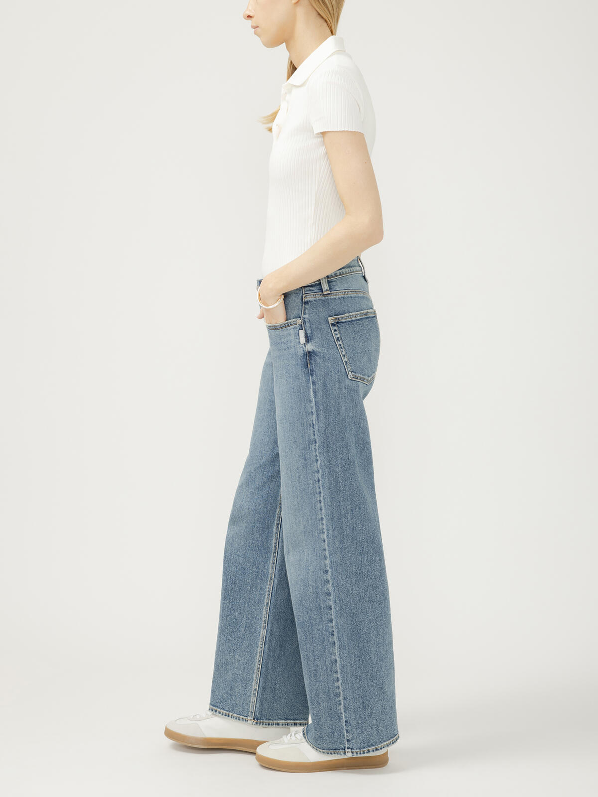 Suki Mid Rise Wide Leg Jeans