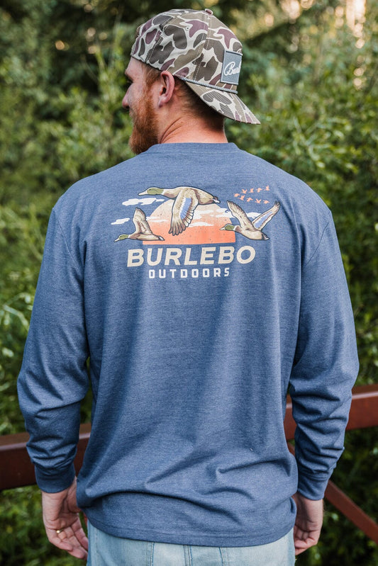 Men's Sunset Ducks Long Sleeve Heather Navy Tee