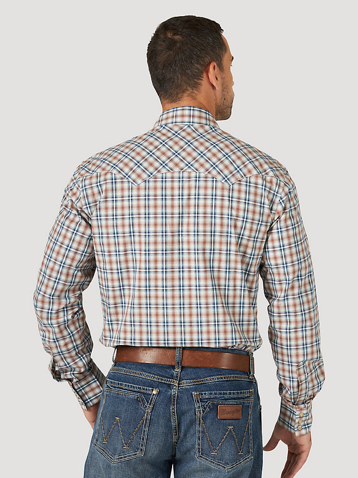 Men's Wrangler Retro® Long Sleeve Sawtooth Snap Pocket Western Shirt in November