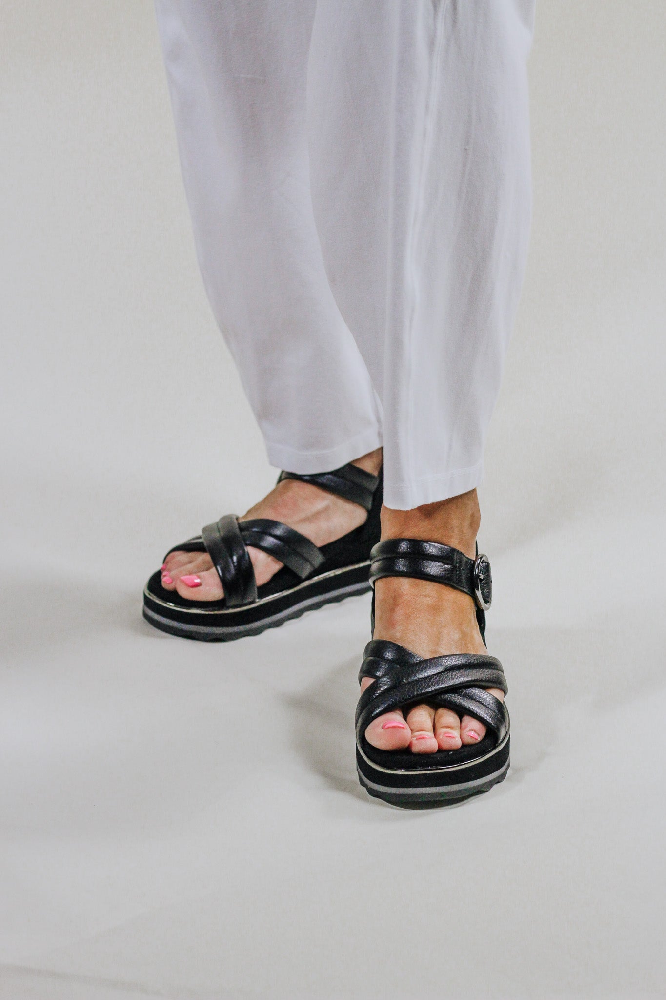 ASOS DESIGN sandals tyla padded flatform in black uk size 6 new | eBay