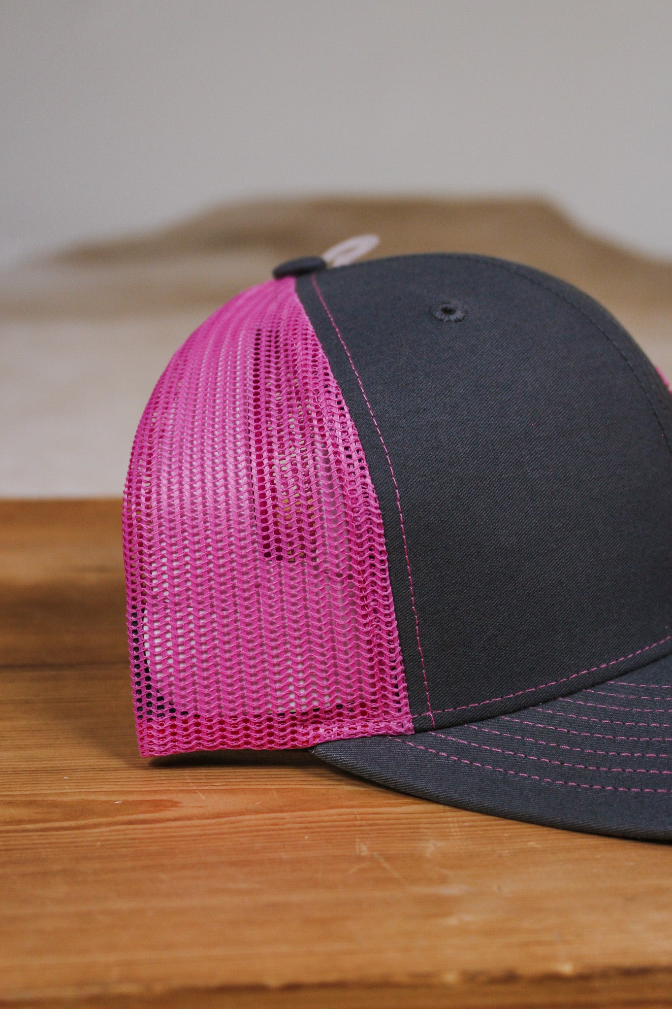 Dally Pink Grey Mens Hat