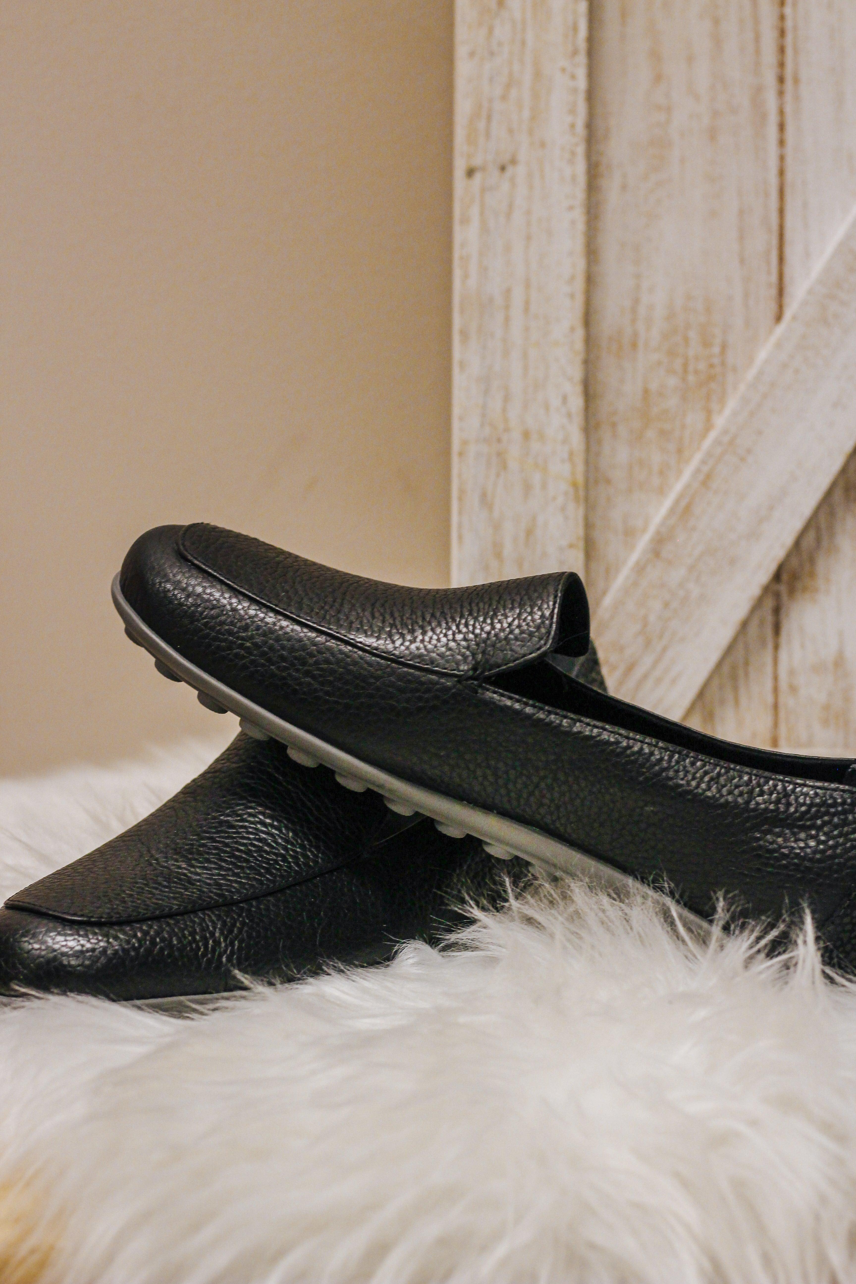 Vionic loafer clearance