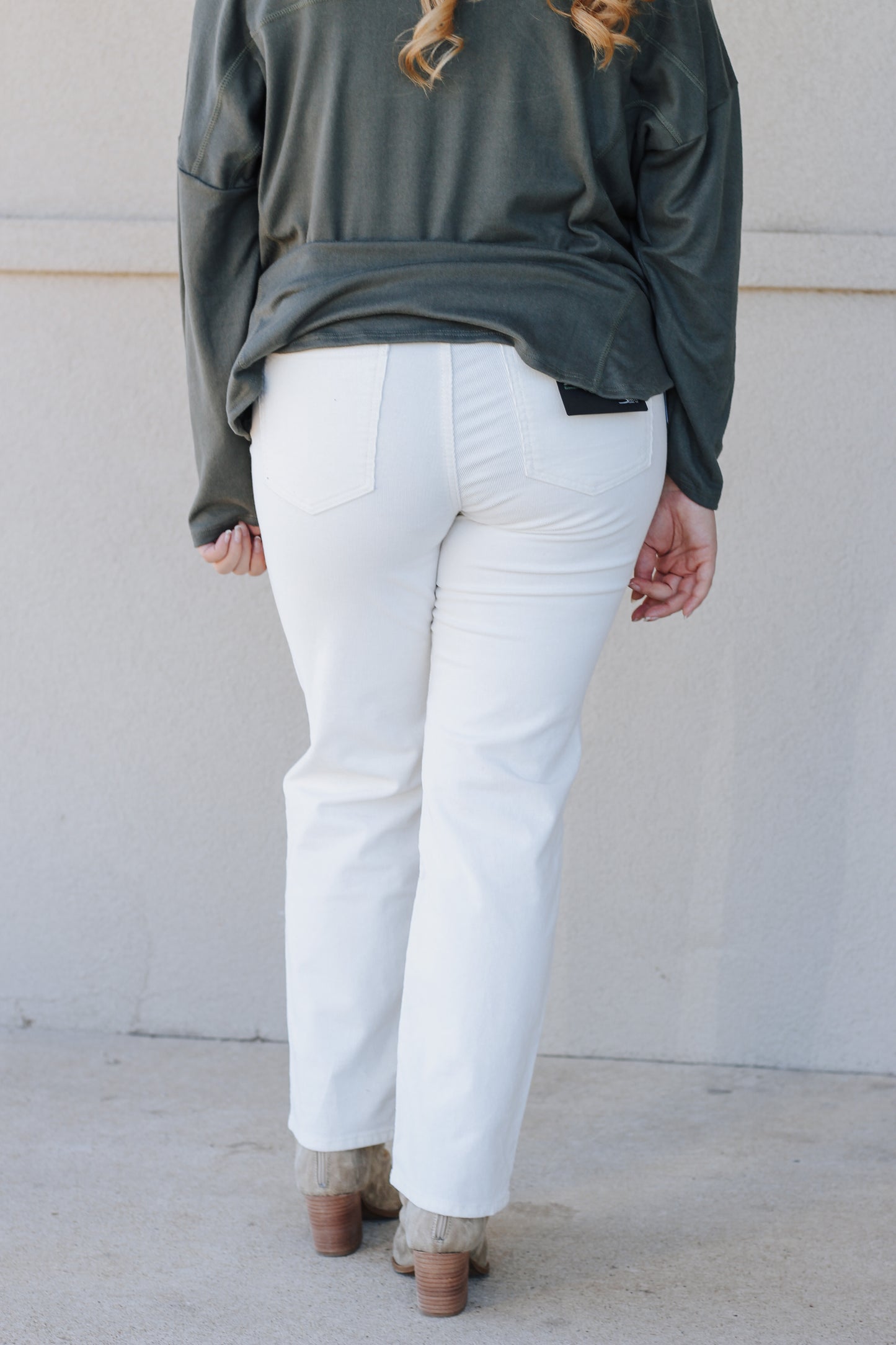 Highly Desirable White High Rise Straight Leg Pants By Silver