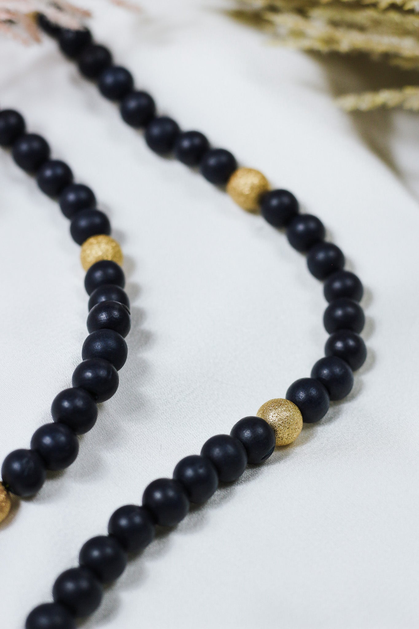 Navy Beaded Gold Pendent Necklace