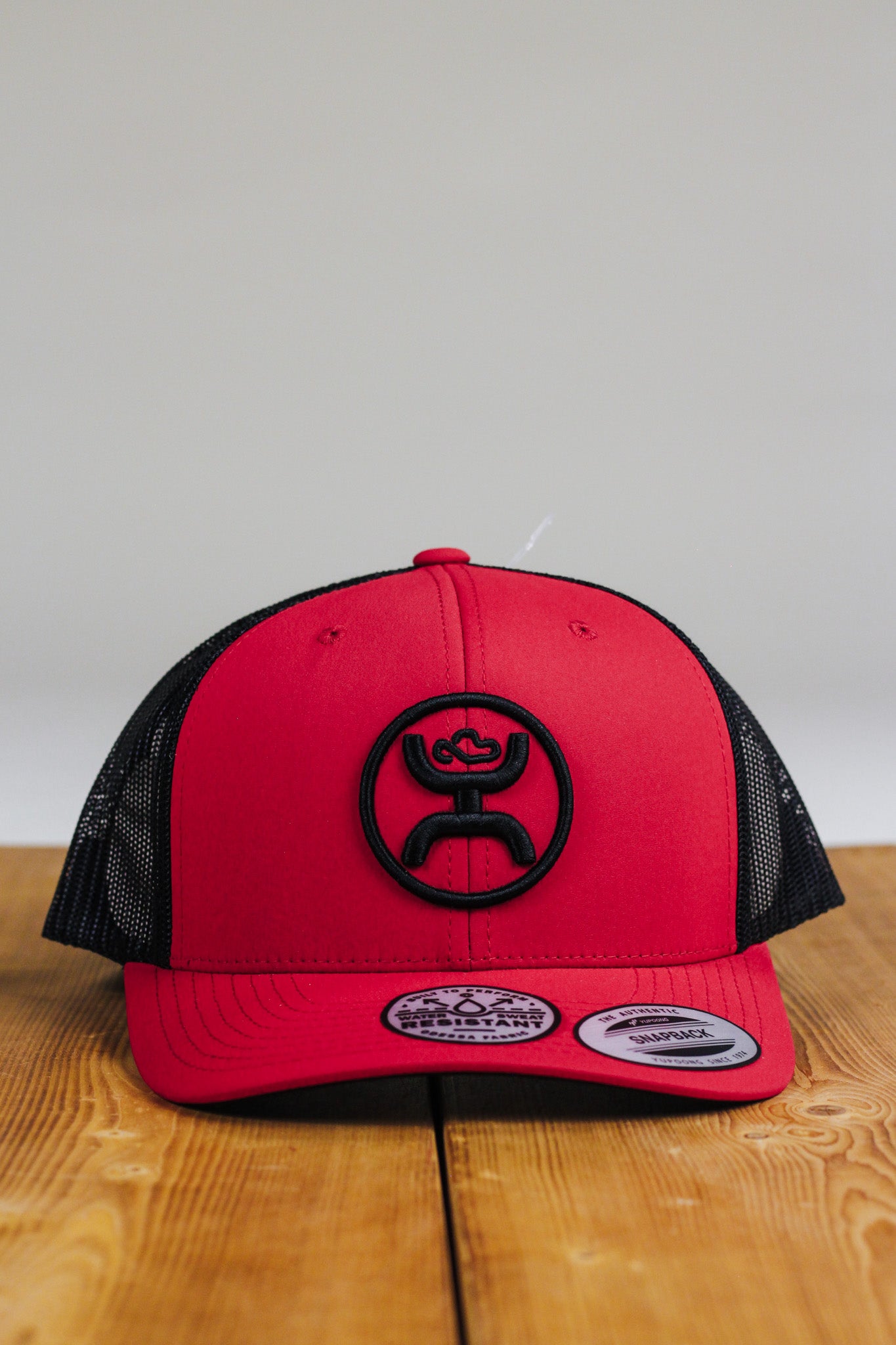 O Classic Red Black Hooey Hat