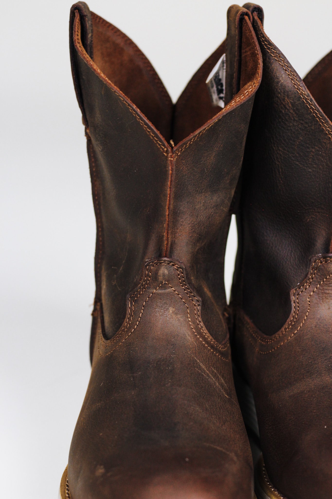 Ariat rambler hotsell recon round toe