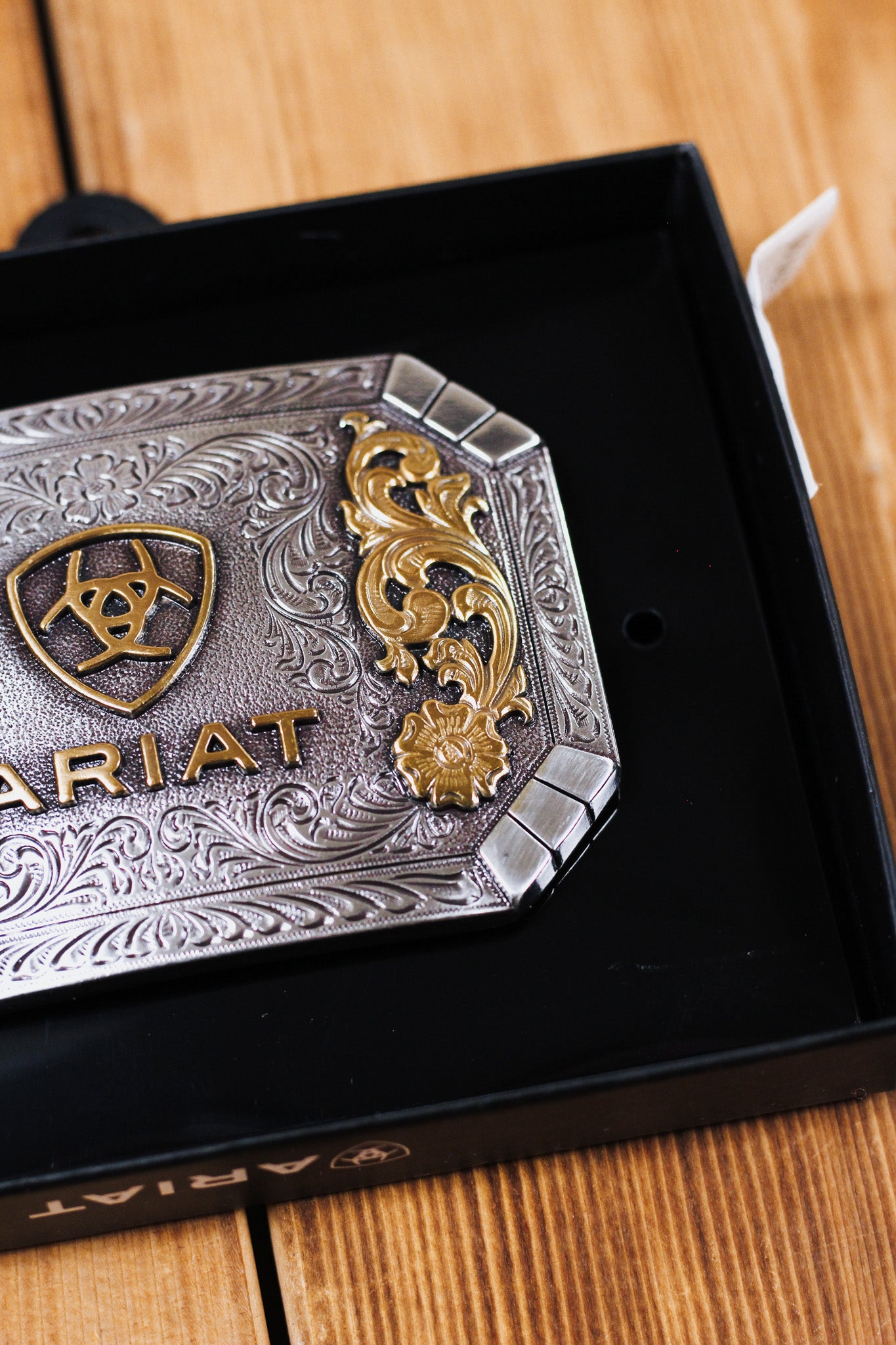 Ariat Rectangle Floral Emblem Buckle