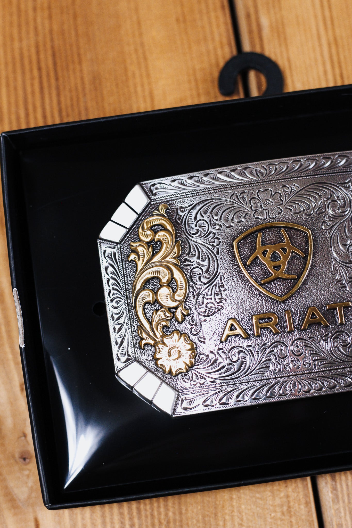 Ariat Rectangle Floral Emblem Buckle