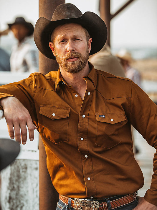 Premium Performance Advanced Comfort Cowboy Cut® Long Sleeve Spread Collar Solid Shirt in Brown